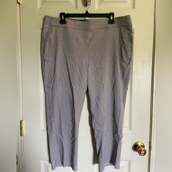 Simply Vera Vera Wang | Pants & Jumpsuits | Simply Vera Vera Wang Capri ...